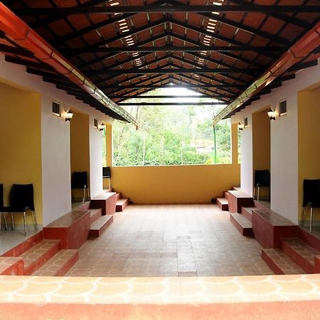 La Flora Prakruth Resort Coorg Madikeri Extérieur photo
