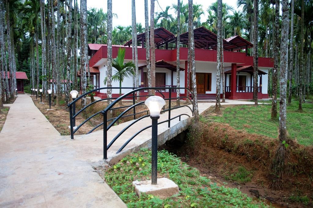 La Flora Prakruth Resort Coorg Madikeri Extérieur photo