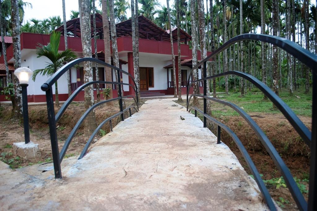 La Flora Prakruth Resort Coorg Madikeri Extérieur photo