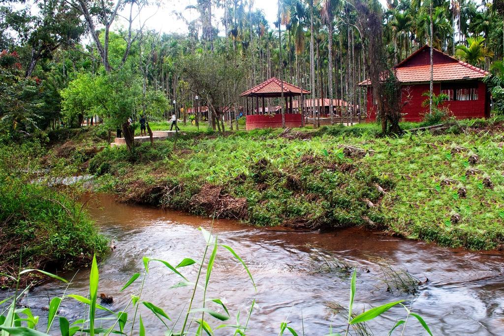 La Flora Prakruth Resort Coorg Madikeri Extérieur photo