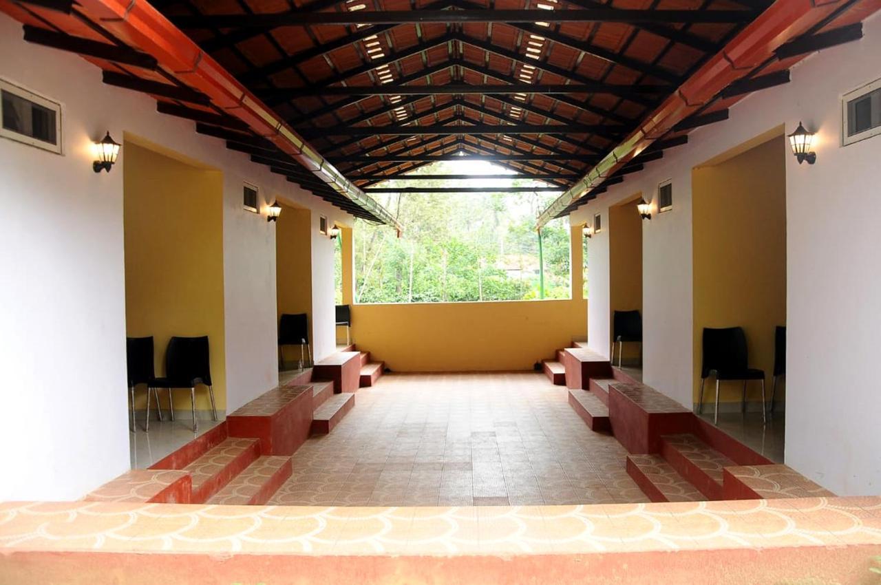 La Flora Prakruth Resort Coorg Madikeri Extérieur photo